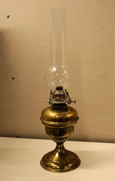 (n-5305) Vana petrooleumlamp